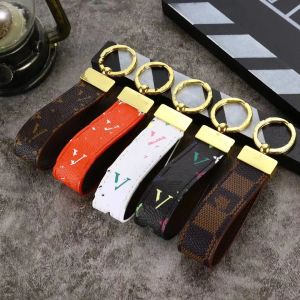 10Style Pu Leather Keychain Designer Key Chain Buckle Lovers Car Handgjorda nyckelringar män Kvinnor väska hänget tillbehör med logotyp