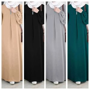 Modisches langärmeliges muslimisches Abaya-Kleid. Lässiges Sommerkleid mit Pailletten, feste Kleidung