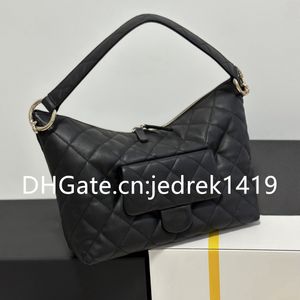 Designer Hippie Underarm Bag Woman Luxury Handväska kalvskinn 10a toppkvalitet hobo axelväskor stor kapacitet casual party lady väska