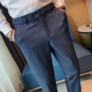 Mężczyźni sukienki ślubne Spodnie Wysokiej jakości solidne ubrania oficjalne Polie Mężczyzna w stylu brytyjski Slim Fit Business Casual Suit 240305