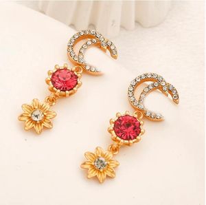 20 -styl 18K złota słynna marka projektantka Letter Ear Stud Women Fashion Diamond Intert Wisant G Kolczyki Party Prezent Akcesoria Biżuterii Prezenty