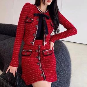 Elegante Dame Rot Tweed Röcke Set Vintage Oansatz Langarm Strickjacke Frühling Elegante Hohe Taille Woolen Rock Anzug für Frauen 240305