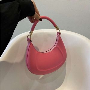 Store Exit 2024 Bag Womens Summer New Fashion Chain High End and Small Stand Korean Cross Body Handheld Pea