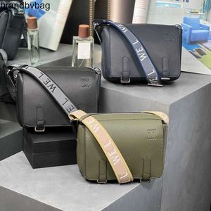 Loeweely axel mäns toppväska version designer handväska ryggsäck märke fullt sant läder 1 1 clamshell portfölj mode lyx crossbody messenger väska