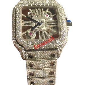 2022 Nya skelett Sier Moiss Anite Diamonds Watch Pass TT Quartz Movement Top Quality Men Luxury Iced Out Sapphire Watch med Boxc270e
