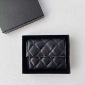 Fårskinn Classic Rhombus Quilted Women Men Passport Business Card Holder First Luxury Bag Multifunktionell trifold plånbok-11x10cm157t