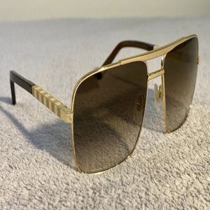 Projektant mody okulary przeciwsłoneczne mężczyzn Klasyczne nastawienie Z0259e Metal Square Frame Popularna retro awangardowa Outdoor UV 400 Ochrona Sun334U