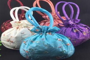 Grande artesanato sacos de natal saco de presente de cetim alça china bolsas femininas totes barato bordado cordão bolsa de embalagem de aniversário 505699511