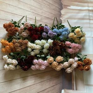 Fiori decorativi Arte floreale Composizione di fiori di rosa a 9 teste Bouquet artificiale fatto a mano flessibile in seta