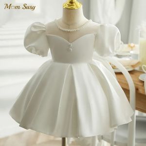 Baby Girl Princess Pearl Neck Dress Puff Sleeve Spädbarn Småbarn Child Vintage Vestido Party Pageant Birthday Baptism Frocks 1-12Y 240226