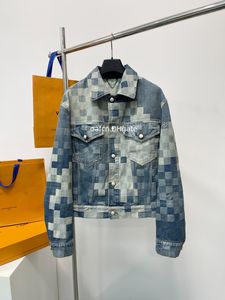 Projektantka z kapturem z kapturem 24SS Projektanta mody Matbreaker Windbreaker Winter Jacket Outdoor Street Clothing Checkerboard Print Nowa dżinsowa kurtka 557