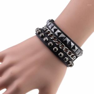 Braccialetti con ciondoli 2021 Moda multistrato Rock Spikes Catene per rivetti Punk gotico Polsino largo Bracciale in pelle Bracciale rigido per donna Uomo Jewe2518