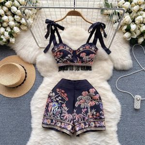 Two Piece Dress 2024 Summer Runway Holiday Beach 2 Piece Set Women Bow Spaghetti Strap Beaded Tassel Cup Crop Tops Vintage Shorts Suit