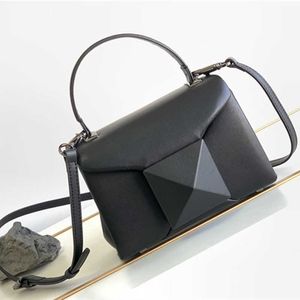 Mini Sheepskin Handbag Genuine Leather Chain Bag Large Willow Nail Brass Cross Shoulder Women's Bag Fashionable One Shoulder Big Bag 240115