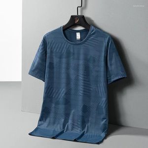 القمصان الصيفية للرجال 2024 الأكمام القصيرة tshirt أزياء غير رسمية حول القمم الدائرية ذات اللون الصلب Tees Streetwear Men Clothing
