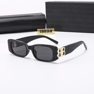 Роскошные дизайнерские солнцезащитные очки для мужчин и женщин. Модная модель. Специальная защита от ультрафиолета 400. Металлическая квадратная золотая оправа.