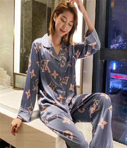 Luxury 2 1Pcs Silk Satin Lady Pajamas Set Blue Cozy Soft Flower Printed Sleepwear Long Sleeve Pyjamas Winter Girl Women Homewear S6837247