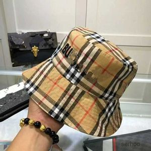 2023 Fashion Bucket Hat for Man Woman Street Cap Mittade hattar 5 Färg med bokstäver Högkvalitativ 7Z38
