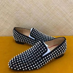 Casual Shoes Luxury Low Top Heels Men Trainers Driving Spiked Black Glitter Genuine Leather Wedding Dress Silver Rivets Flats Sneakers