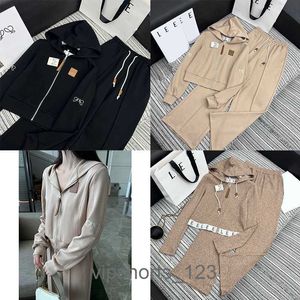 Felpa con cappuccio calda e accogliente da donna Felpe con scritta di alta qualità Abbigliamento casual Abito in pile pullover girocollo Felpa con cappuccio Donna Pullover cardigan delicato sulla pelle