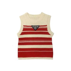 여성 조끼 디자이너 오리지널 품질 여성 탱크 CAMIS NEW TRAINGLE Stripe Speended Tank Top Womens Color Sleeveless 니트 맨 아래 상단