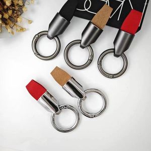 Keychains Fashion Leather Key Chain Men Women Metal Waist Hanging Keychain Gift Ring Jewelry