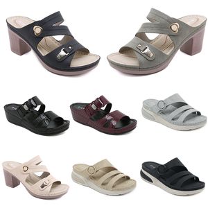 2024 summer women shoes Sandals low heels Mesh surface Leisure Mom Black white red green large size 36-42 O21 GAI