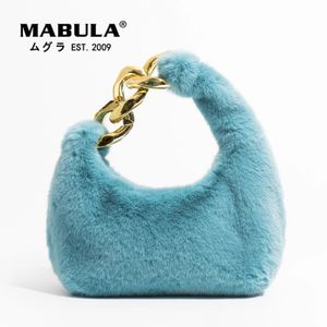 Mabula Blue Faux Fur Top Hande Purse med Big Metal Chain Half Moon Design Women Clutch Evening Bag Winter Liten telefonhandväska 240307