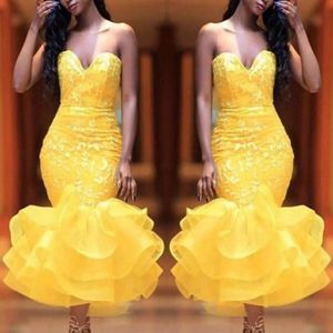 Yellow Sweetheart Short Prom Dresses spetsapplikationer Organza ruffles sjöjungfru aftonklänningar te längd cocktail party klänning billig279y