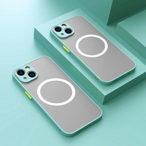 Capas de telefone de carregamento magnético sem fio Magsafe de alta qualidade para iPhone 15 14 Plus 13 12 Mini 11 Pro Max 8 7 Plus Skin Feel Lens Protector Capa Case DHL grátis