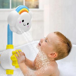 Manuell duschhuvud Sprayer Baby Bath Toy Cloud Design Press Type Plastic Shower Head Badrum Barn Strö spelleksaker 240228