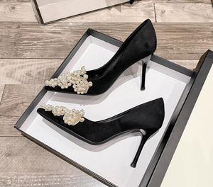 Женские замшевые туфли с жемчужной пряжкой, модельные туфли, роскошные черные дизайнерские туфли на высоком каблуке, вечерняя вечеринка, выпускной вечер, туфли на шпильке, свадебные офисные туфли-лодочки, кроссовки