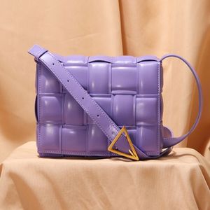 Borsa quadrata piccola di moda e di alta qualità Nuovo design di nicchia Buona borsa a tracolla obliqua Borsa da donna in tessuto morbido PuPack306u