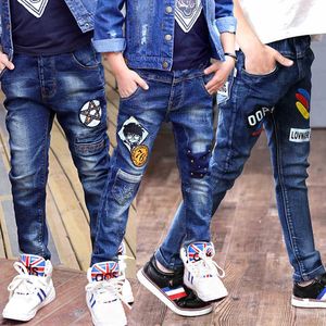 Tonårspojkar Jeans 3-10 år Spring Autumn Fashion Slim Tjock Sport Trousers For Kids Children Handsome Casual Pants 240228