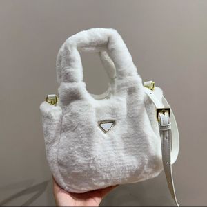 حقيبة مصممة حقيبة حقيبة اليد من المألوف نساء حقيبة سرج حقيبة سرج الفاخرة
