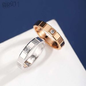 Desginer Chopard Jewelry Xiao Family Ring Ice Block Womens Half Diamond V Gold Chopin med Diamond Cnc Square Rose Gold Ring Tail Ring Par Ring