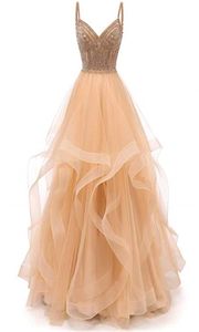 Tulle Crystal Pärlade balklänningar Tiered Formal Evening Dresses Spaghetti Strap Ball Gown8968511