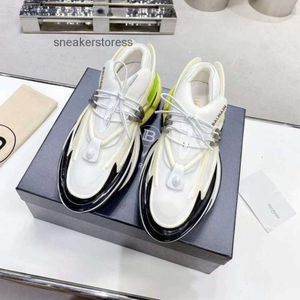 Sport mody Sneaker Mężczyźni przyszłe buty kosmiczne Balmana swobodnie podwyższona para kobiet 2024 męskie szok miękkie sportowe buty sneakery kefy