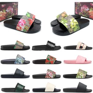 Klassiska bilder designer män kvinnor tofflor gummisandal platt blommor jordgubbssandaler tiger gröna röda vita skor strand utomhus blomma flip flops storlek eur36-45