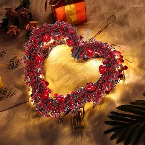 Decorative Flowers 14Inch LED Valentine's Day Wreath Heart Shaped Berry Hanging Wall Decorations Valentines Decor Front Door