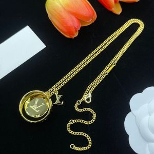 Never Fading 18K Gold Plated Luxury Brand Designer Pendants Necklaces Stainless Steel Double Letter Choker Pendant Necklace Beads Chain Jewelry Accessories VN136