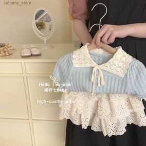 T-shirts Sommer Neue Baby Kinder Pullover Sut Koreanischen Stil Baby Mädchen Dünne Gestrickte Rüschen Aushöhlen Pullover + Shorts Kinder Pullover Tops Sut L240311