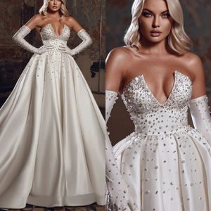 Luxury Pearls Wedding Dresses Bridal Gowns Strapless Rhinestone Bride Dresses A Line Beaded Sleeveless Custom Made Plus Size