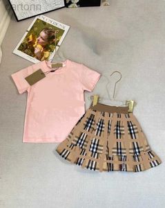 Комплекты одежды Брендовая одежда для девочек Летняя футболка с короткими рукавами для девочек + комплект юбки Детский костюм Детская одежда ldd240311