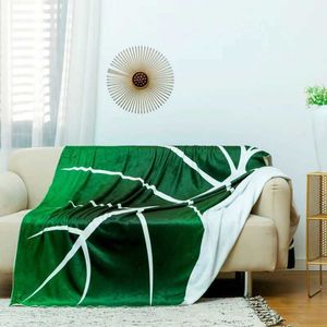 Blankets Warm Fluffy Adult Blanket Super Soft Giant Leaf Blanket for Bed Sofa Gloriosum Plant Blanket Home Decor Throws Towel Cobertor