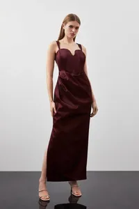 Festklänningar aftonklänning 2024 Spring Women's Elegant ärmlös snörning Sexig italiensk nudelband tätt