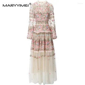 Vestidos casuais maryyimei 2024 vintage moda designer vestido feminino malha bordado translúcido lanterna manga magro branco longo