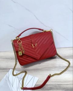 高品質のLoulou Designer Bag Biffer Crossbody BagとShaped Leather Shourdeld Designer Women'sBag Chain Luxury Handbag Handbag Wal