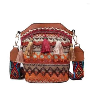 Axelväskor vintage nationella kvinnors tofs etniska handvävda crossbody väska hippie sling damer liten handväska med blixtlås