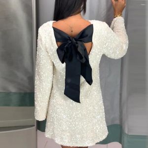 Casual Dresses Clinkly Tee Bow Backless Sequin Mini Dress Female Glitter Long Sleeve Sexy High Street Elegant Party Looks Fashion N